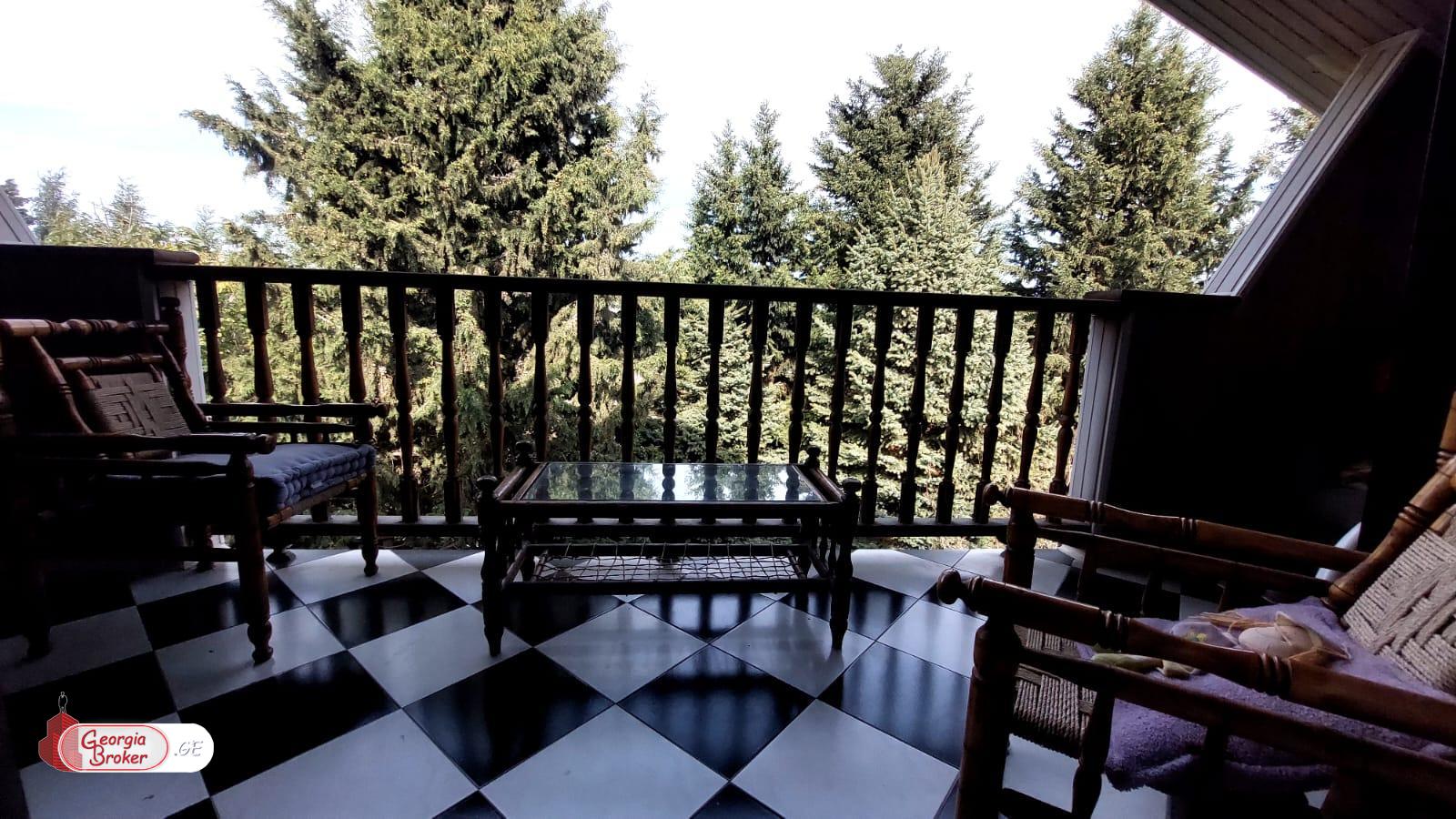 იყიდება ახალი გარემონტებული 5 ოთახიანი სახლი წეროვანში